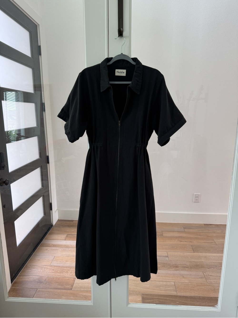 Noble Long Utility Dress - Picture 9 of 11